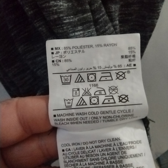 Women or junior Old Navy tank top size SP - Picture 12 of 13